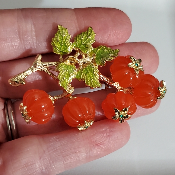 Pumpkin patch brooch berries persimmon pin Beautiful beads enamel vintage style - Picture 6 of 14